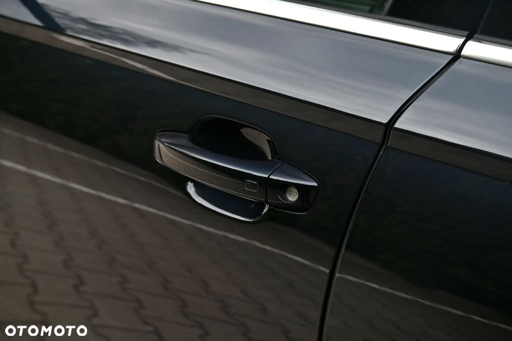 Audi A6 Avant 2.0 TDI ultra S tronic - 16