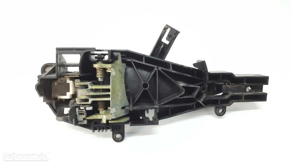 PUXADOR EXTERIOR TRASEIRO ESQUERDO BMW SERIE 3 BERLINA (E90) 320D - 4