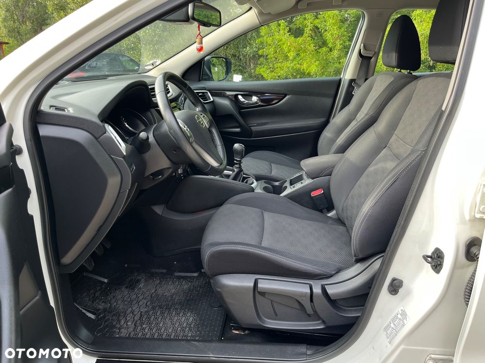 Nissan Qashqai - 10