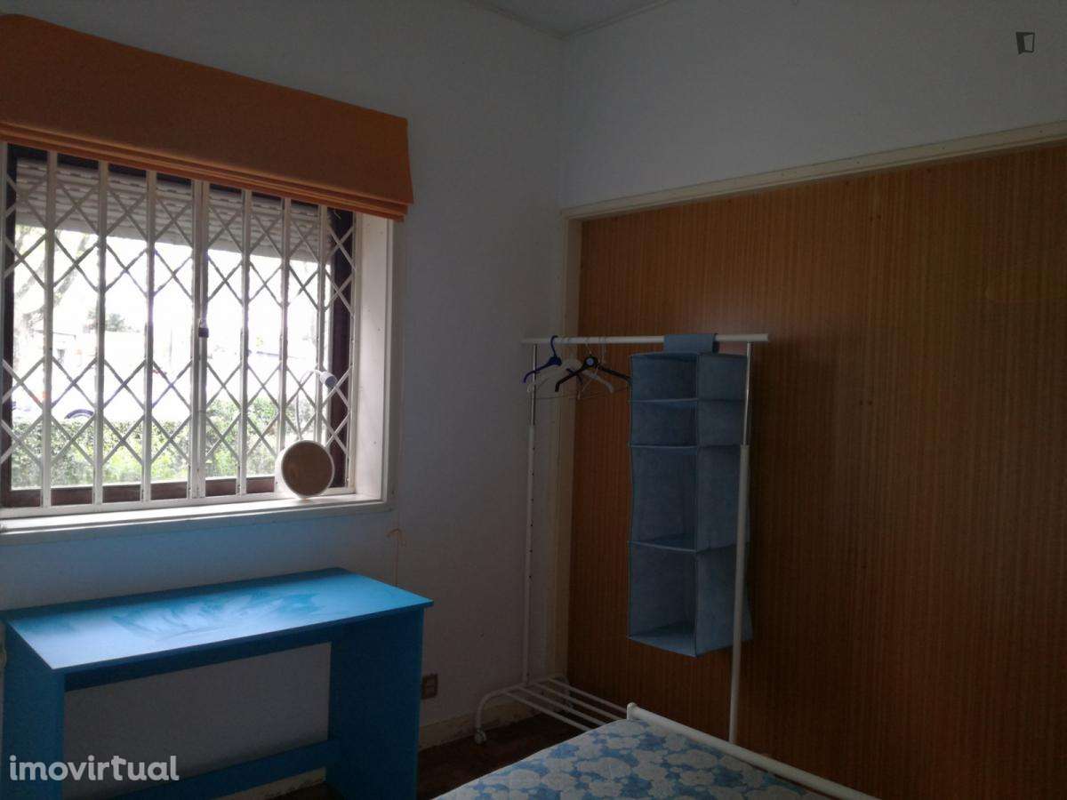 Quarto - localizado em Ramalde Porto - Grande imagem: 2/31