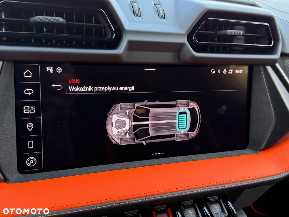 Lamborghini Urus - 28