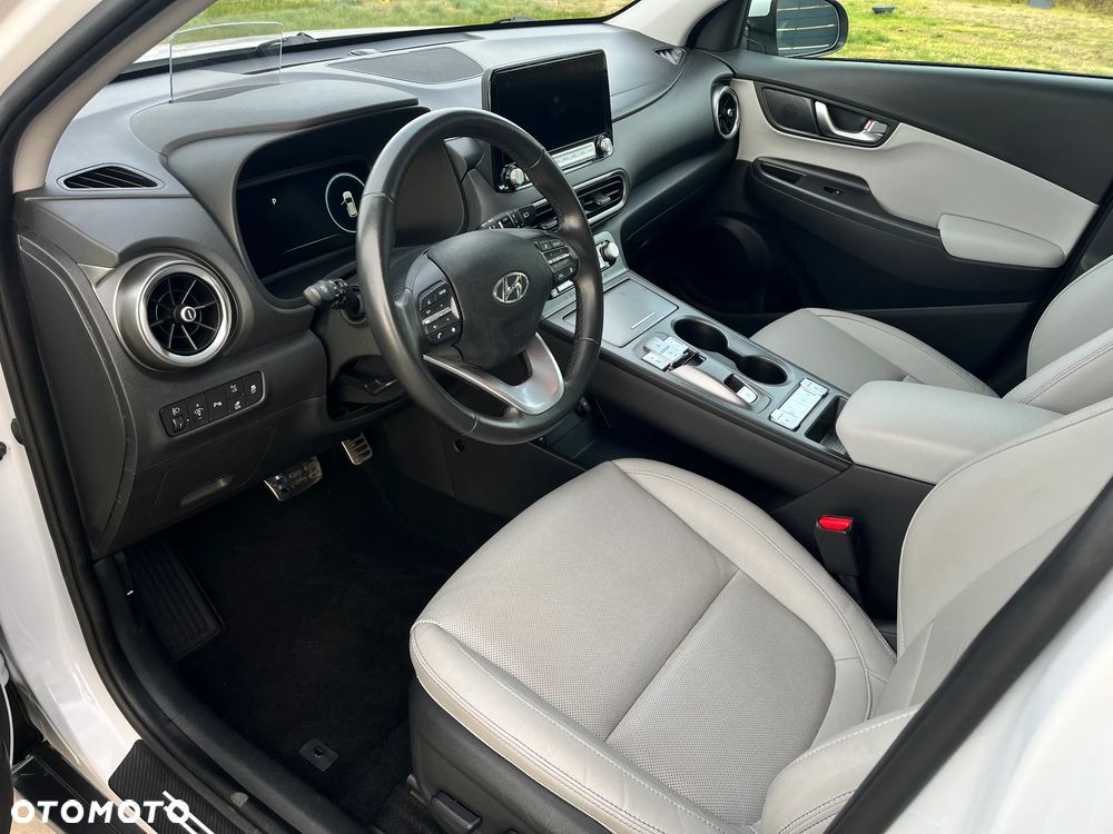 Hyundai Kona 64kWh Platinum - 9