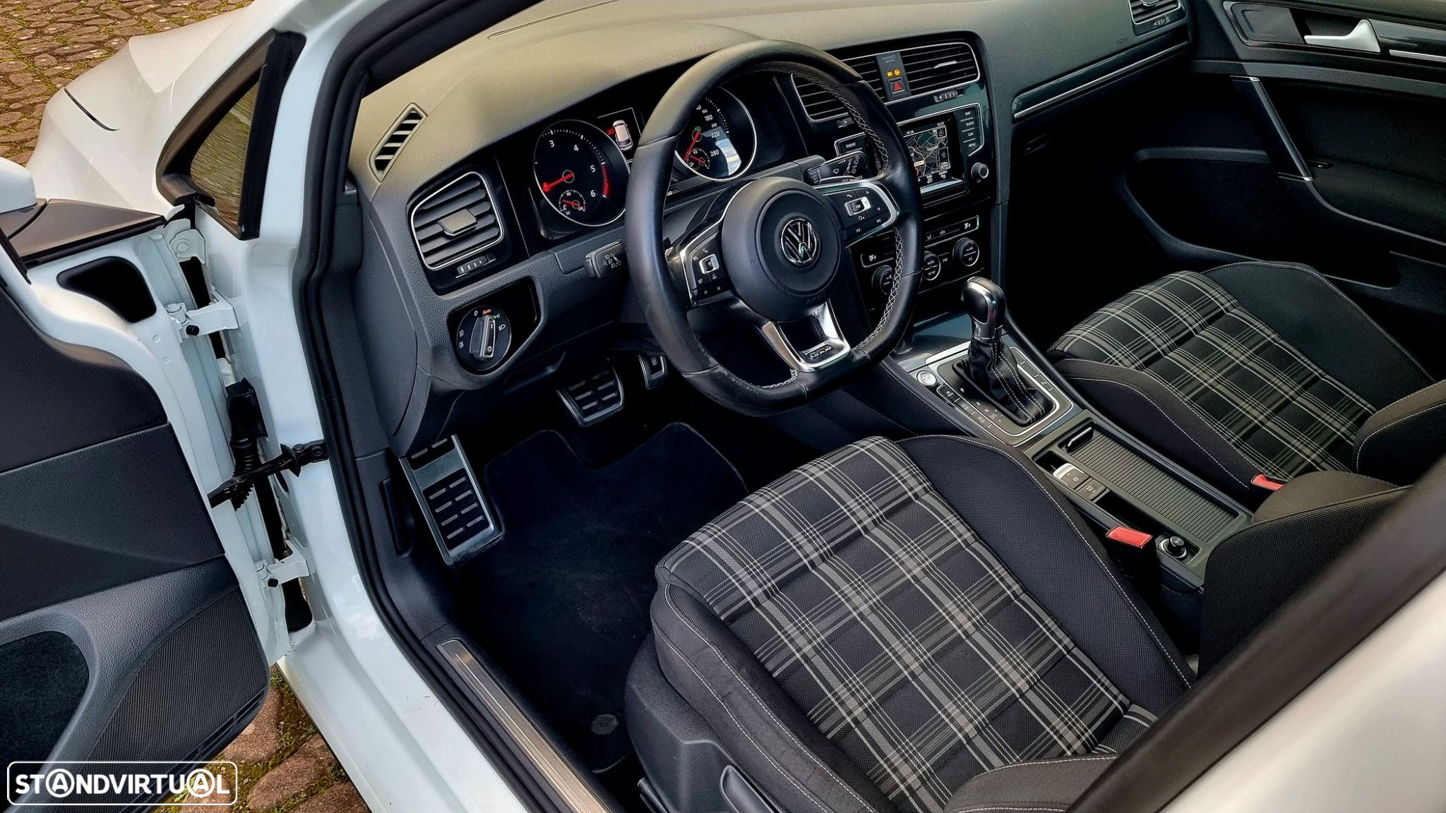 VW Golf GTD (BlueMotion ) DSG - 4
