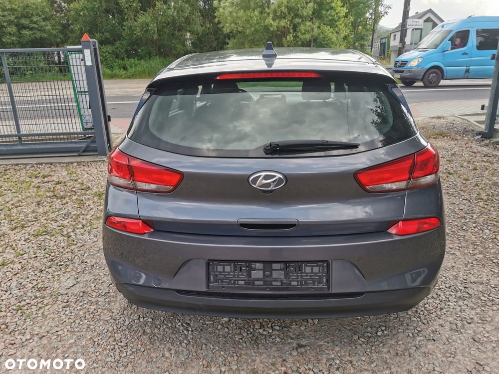 Hyundai i30 1.4 T-GDI Passion Plus - 10