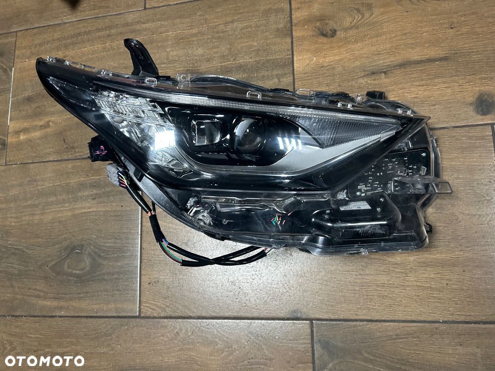 FULL LED PR/ TOYOTA AURIS II 2 LIFT 15-IGLA ORG. - 1