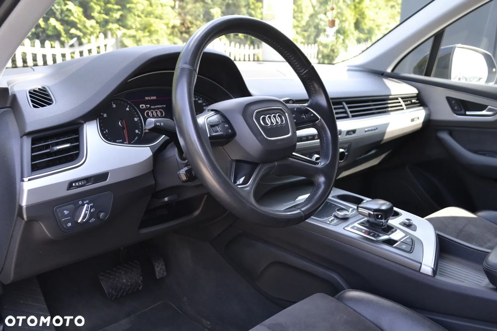 Audi Q7 45 TDI Quattro Tiptronic - 24