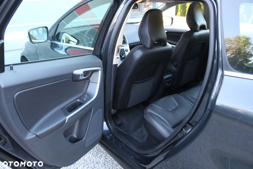 Volvo XC 60 D4 Edition Pro - 18