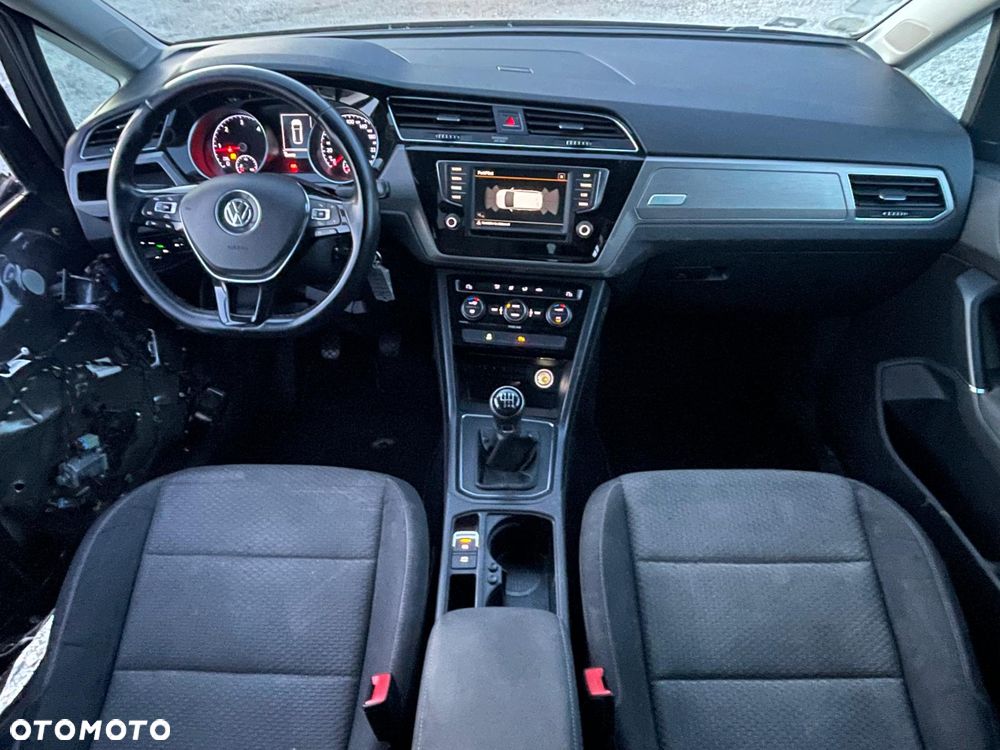 Volkswagen Touran 1.6 TDI SCR BlueMotion Technology Comfortline - 10