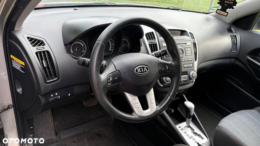 Kia Ceed 1.6 CVVT Automatik Spirit - 19