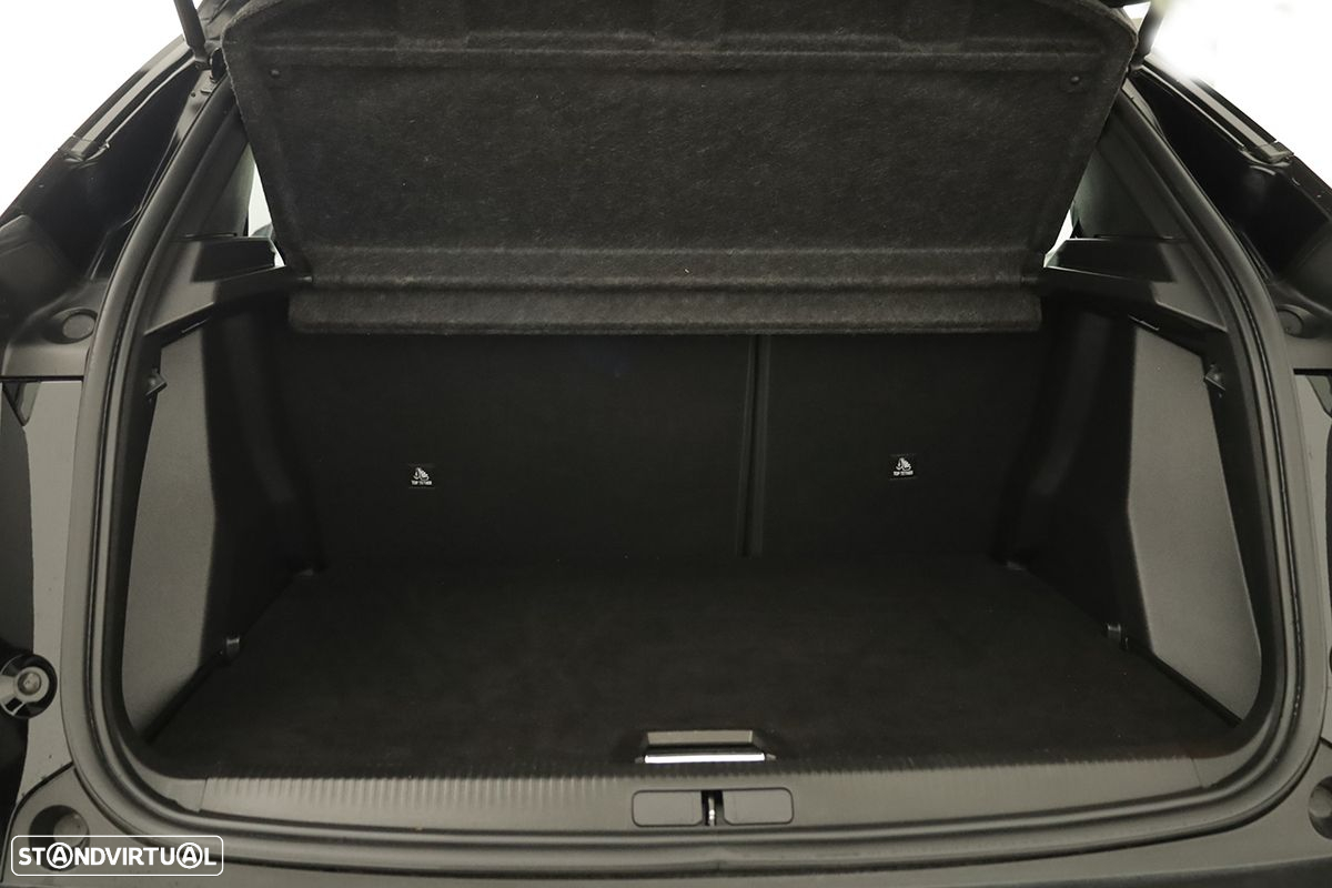 Peugeot 2008 1.2 PureTech Allure - 20