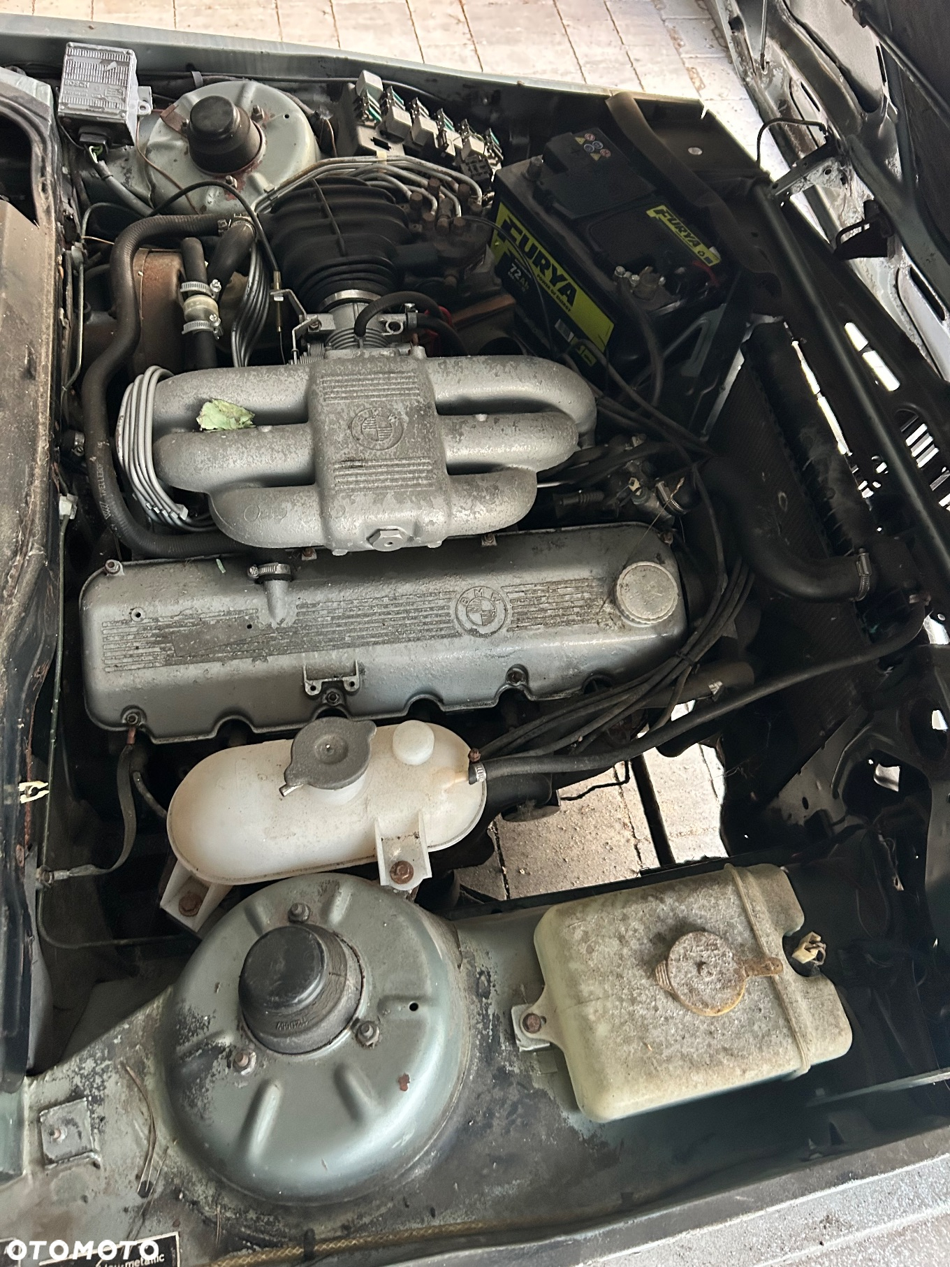 BMW Seria 3 323i - 15
