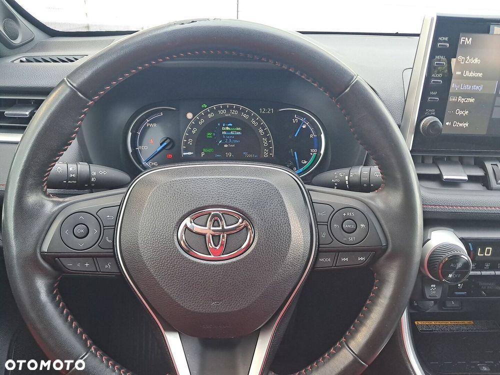 Toyota RAV4 - 16