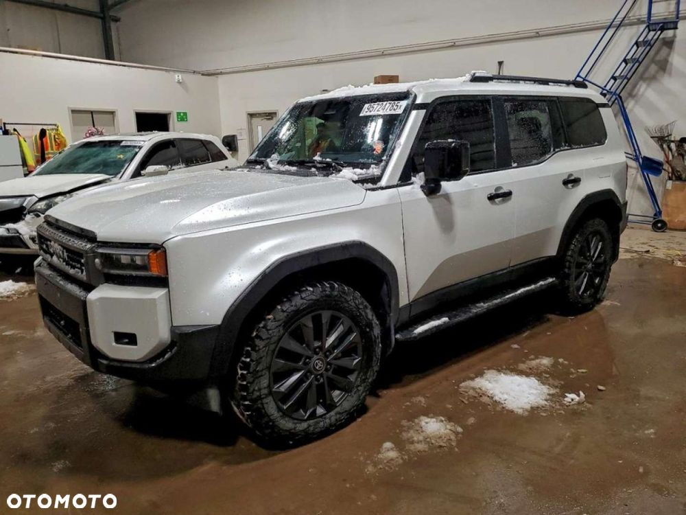 Toyota Land Cruiser - 2