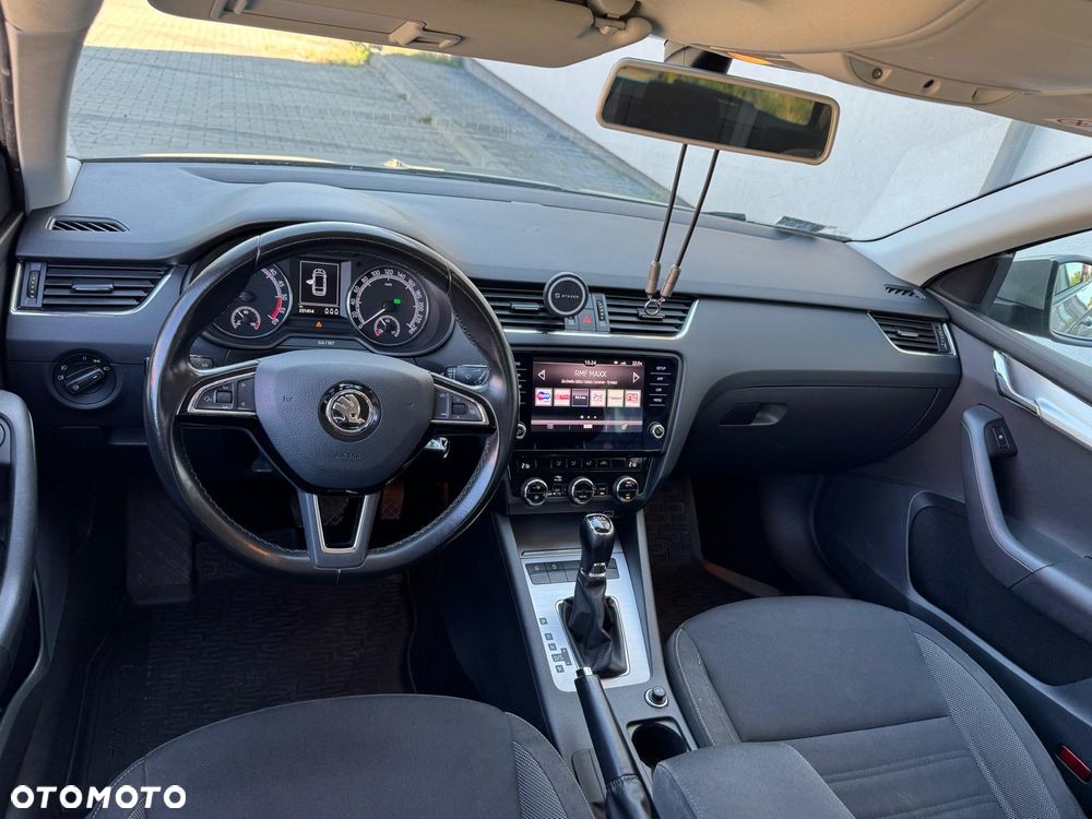 Skoda Octavia 2.0 TDI Sportline DSG - 17