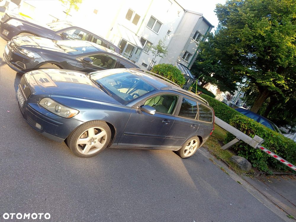 Volvo V50 - 1