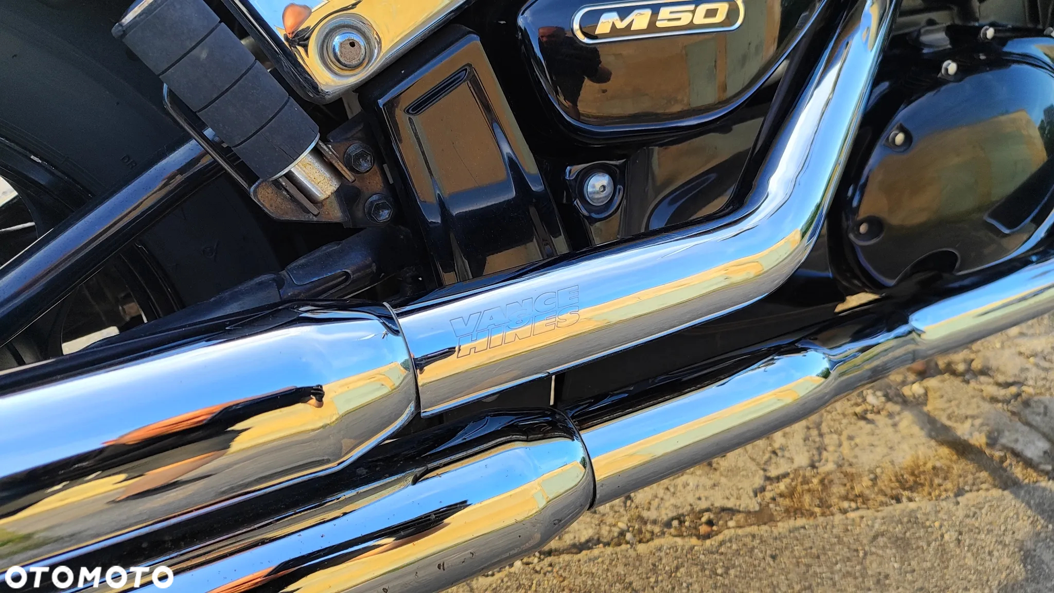 Suzuki Boulevard - 16