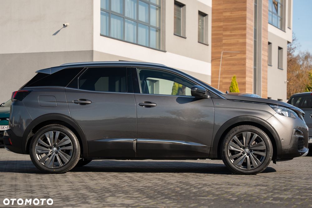 Peugeot 3008 1.6 PureTech Hybrid4 PHEV GT Pack S&S EAT8 - 17