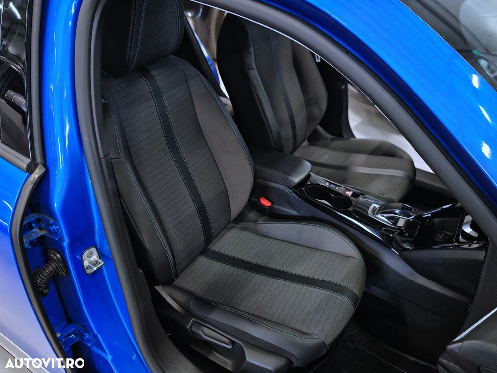 Peugeot 2008 PureTech 130 EAT8 Allure - 9