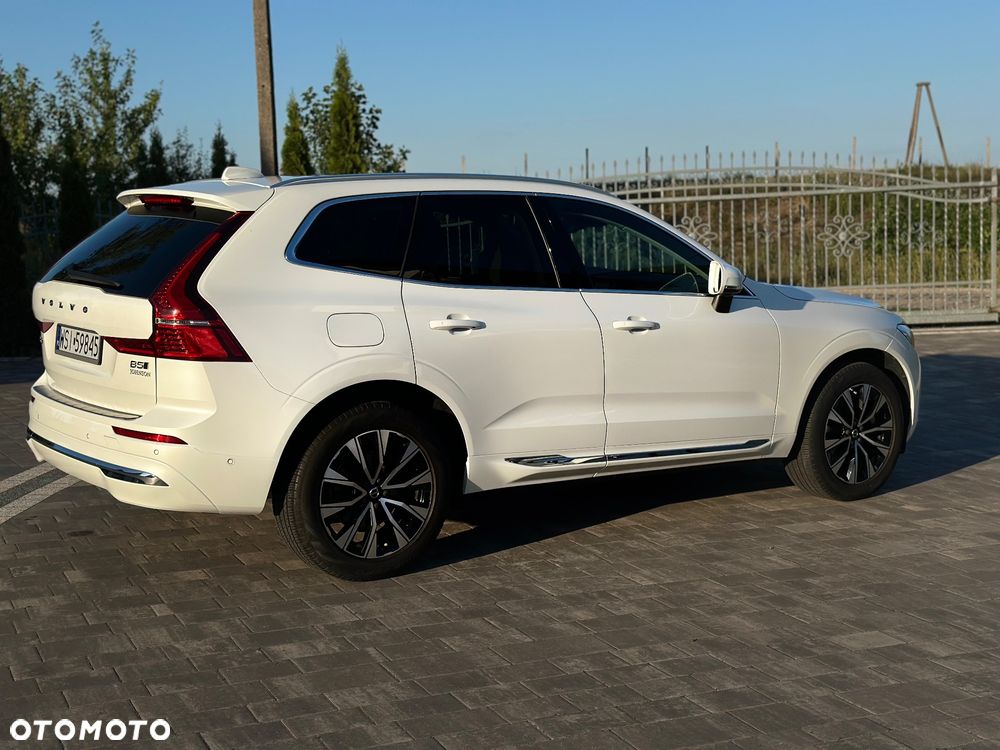 Volvo XC 60 B5 B AWD Plus Bright - 37