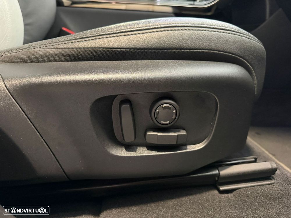 Land Rover Range Rover Evoque 1.5 P300e AWD R-Dynamic SE Auto - 23