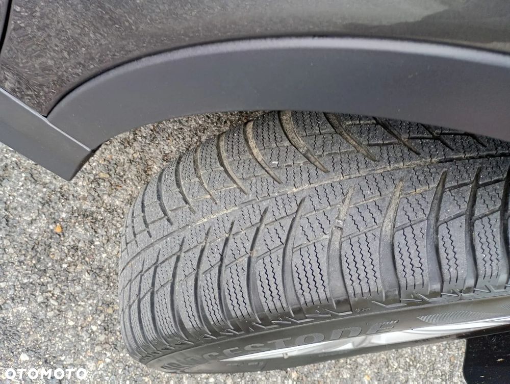 Ford Kuga 2.0 TDCi 4x4 Titanium - 38