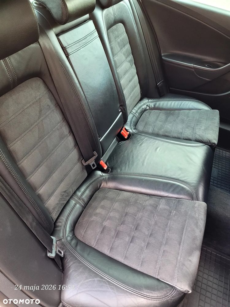 Volkswagen Passat 2.0 TDI DPF Highline DSG - 17