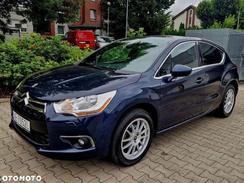 Citroën DS4 1.6 e-HDi SoChic MCP - 10