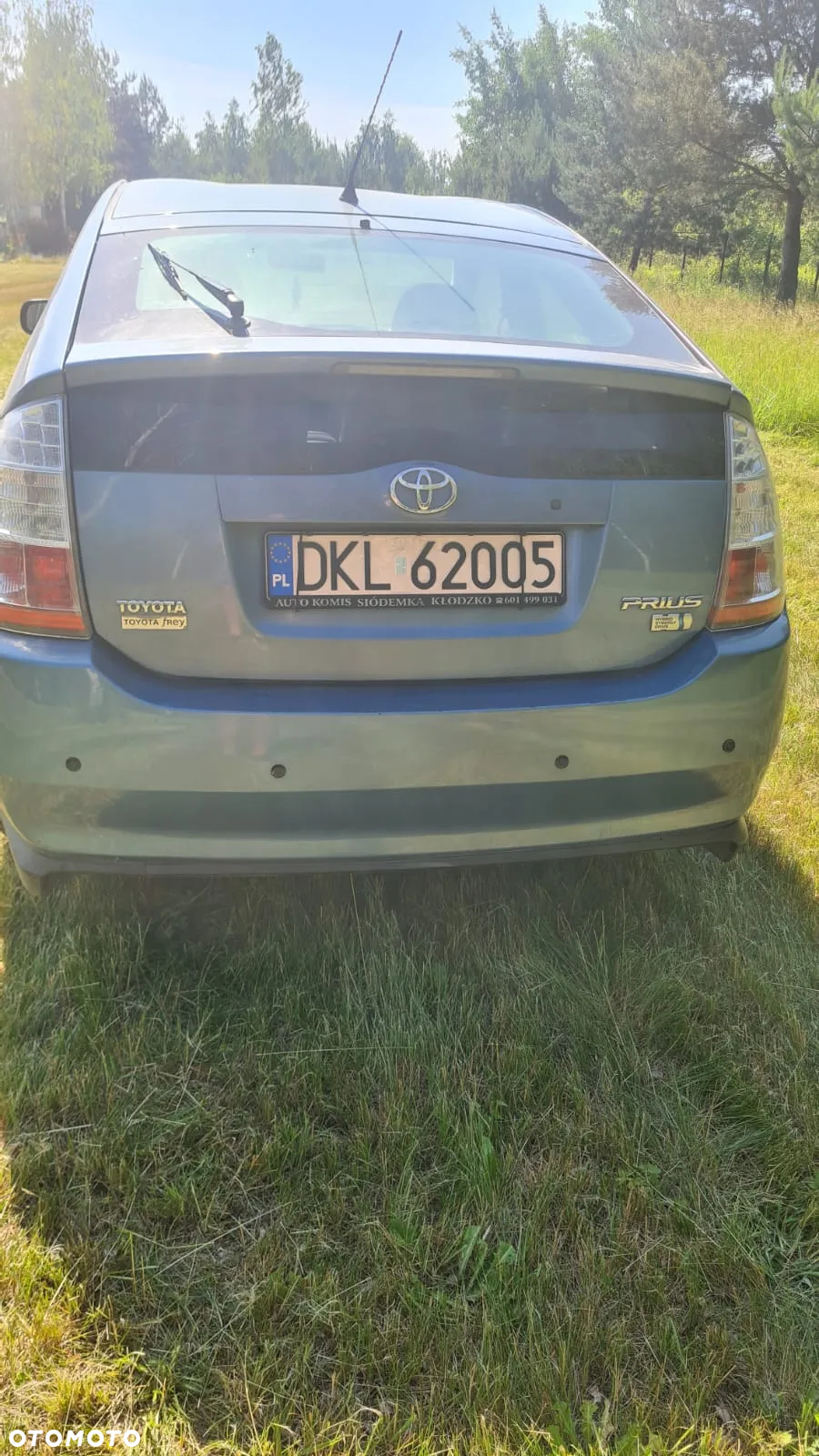 Toyota Prius (Hybrid) Sol - 3