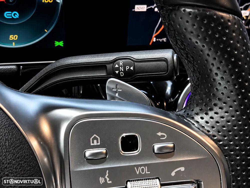 Mercedes-Benz EQA 300 4Matic AMG Line - 35