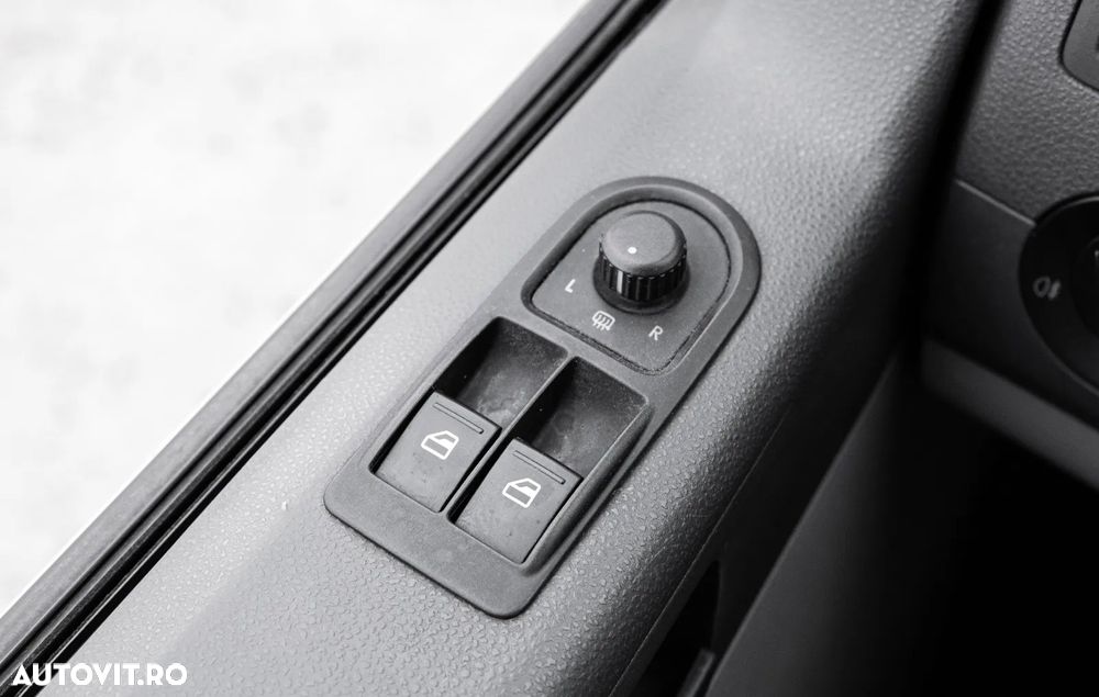 Volkswagen T5 - 15