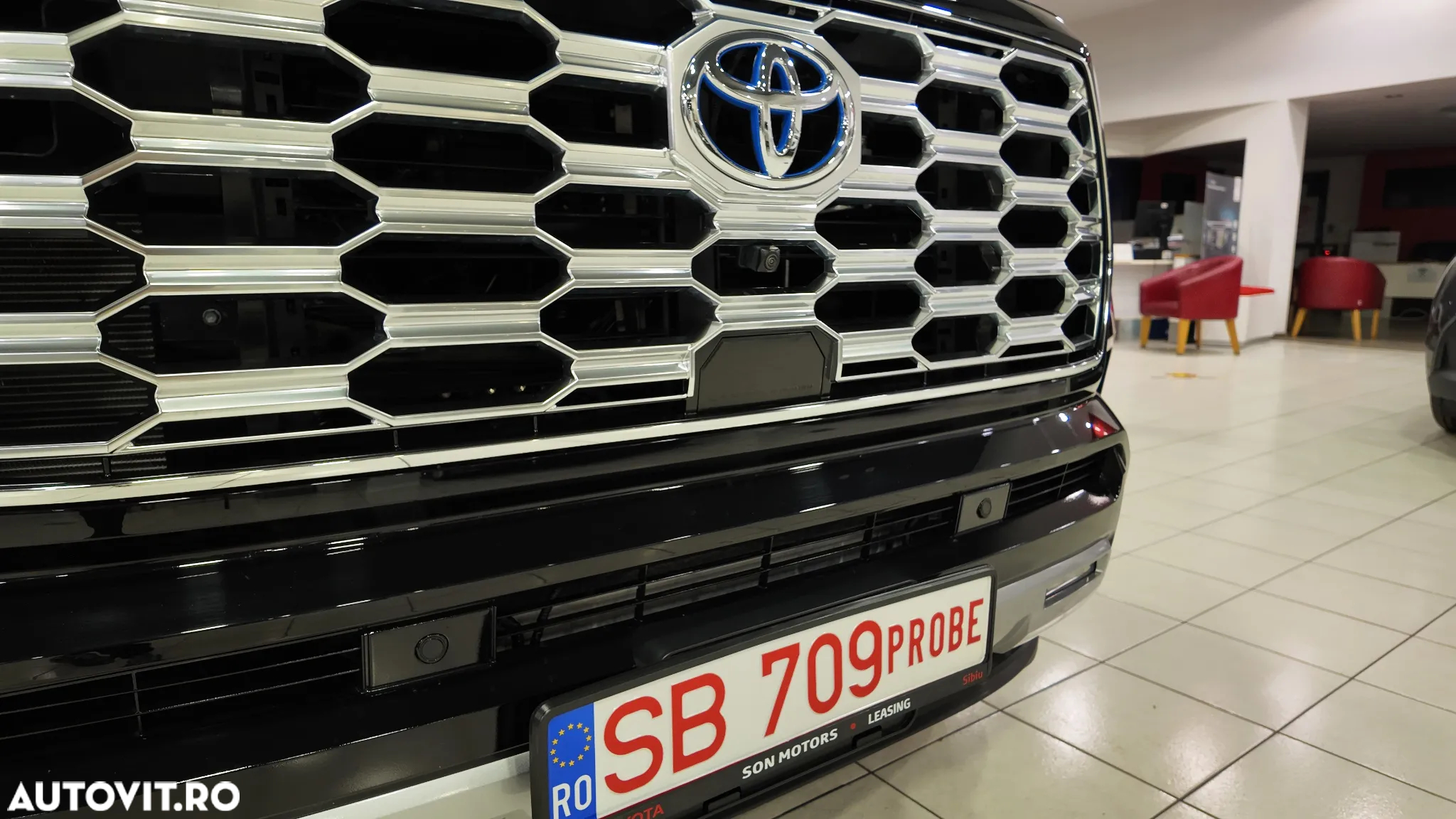 Toyota Sequoia - 10