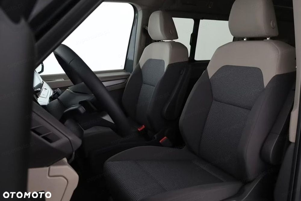Volkswagen Multivan - 11