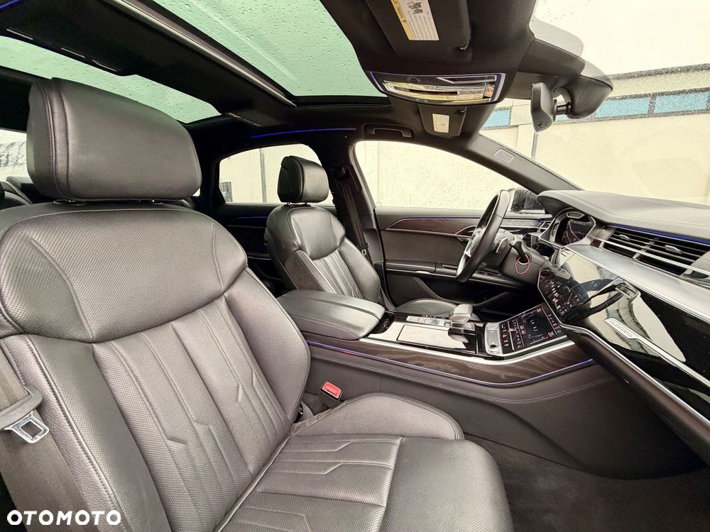 Audi A8 - 32