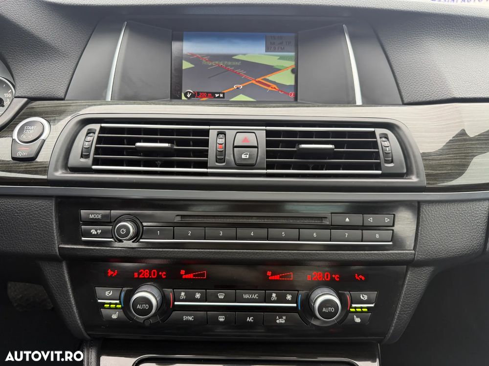 BMW Seria 5 518d Aut. Luxury Line - 22