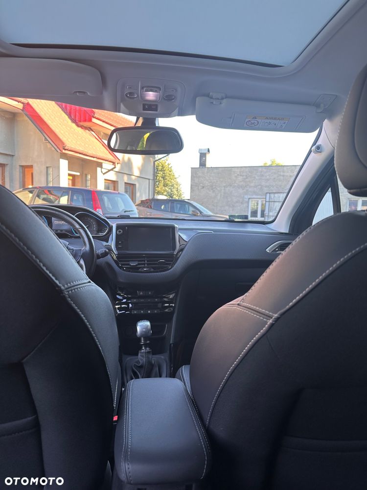 Peugeot 2008 1.2 Pure Tech GPF Allure S&S - 10