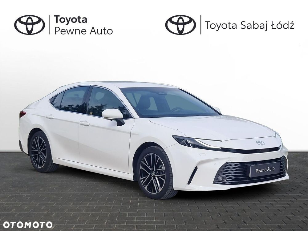 Toyota Camry - 3