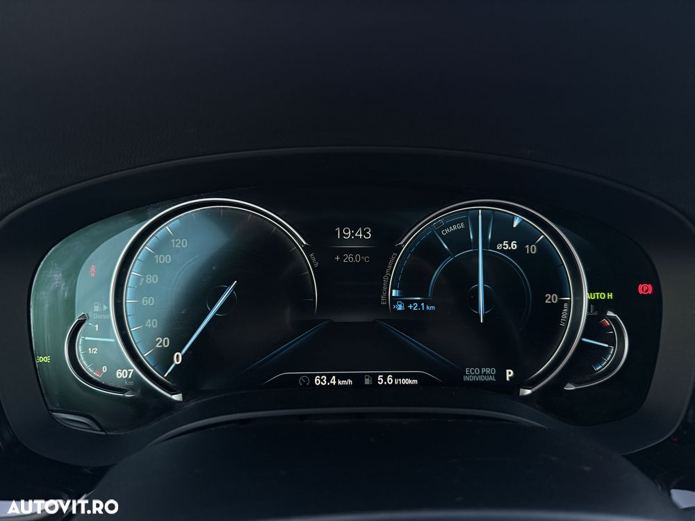 BMW Seria 5 520d AT - 17