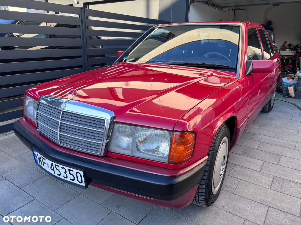 Mercedes-Benz W201 (190) - 2