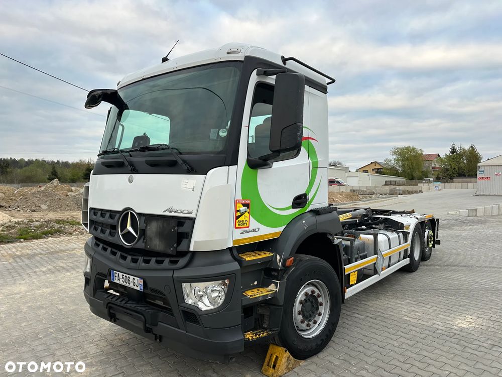 Mercedes-Benz Arocs 2540 - 2