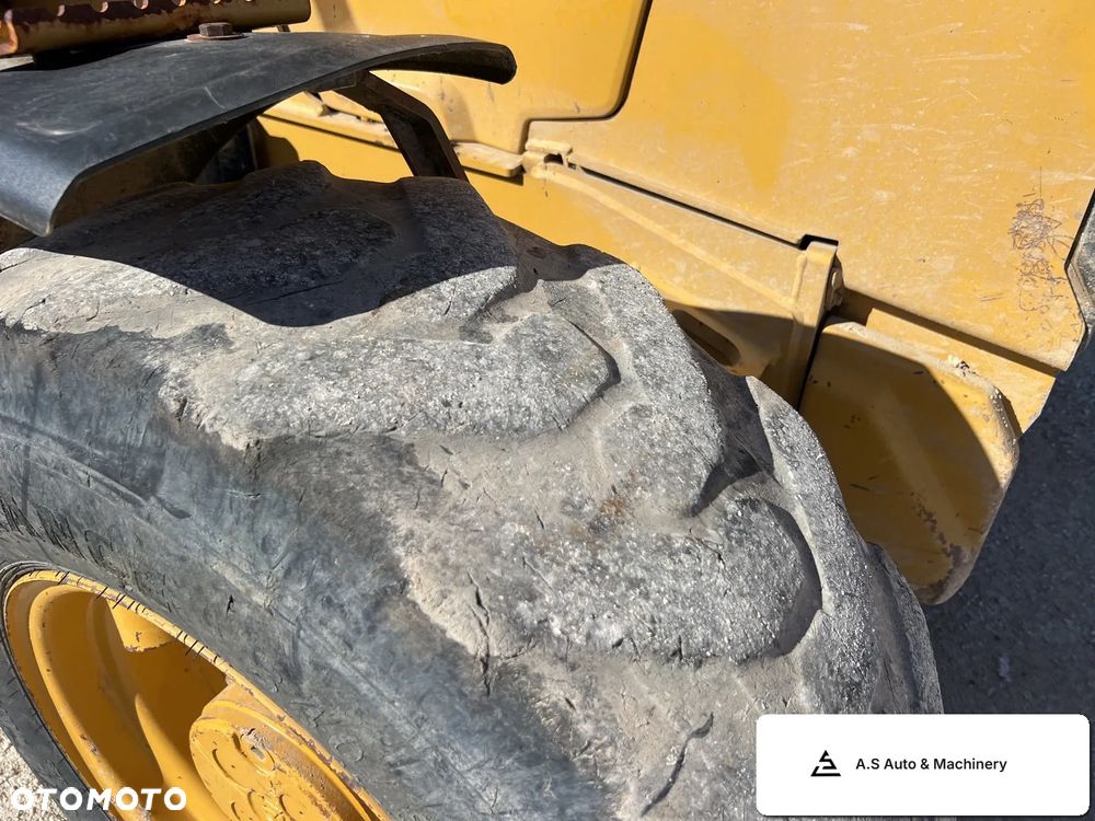 Caterpillar 432F2 - 31