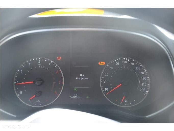 Renault Clio - 9