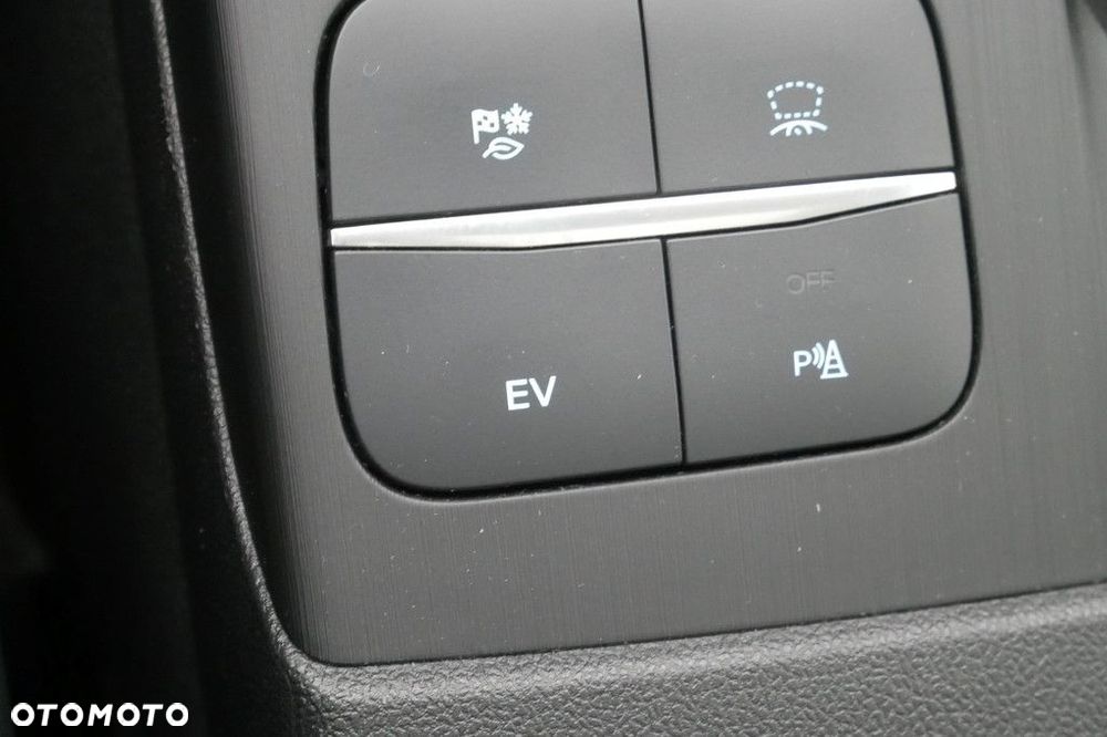 Ford Kuga - 26
