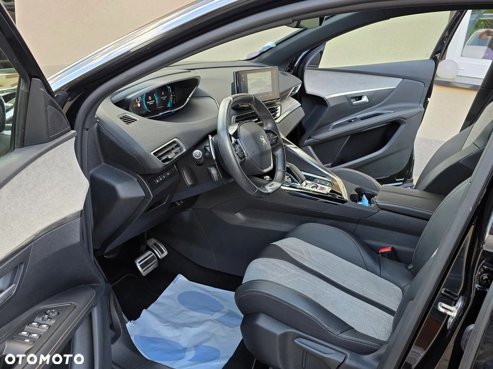 Peugeot 3008 1.6 PureTech HYbrid GT S&S EAT8 - 19