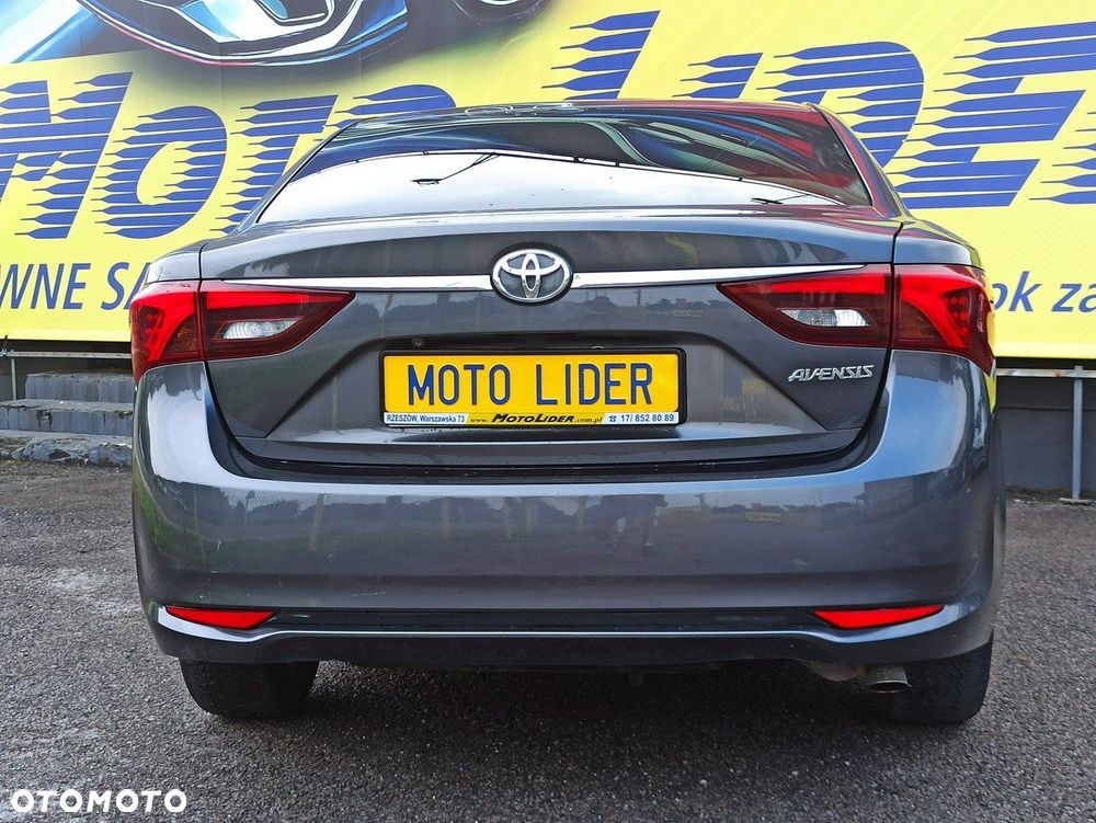 Toyota Avensis - 5