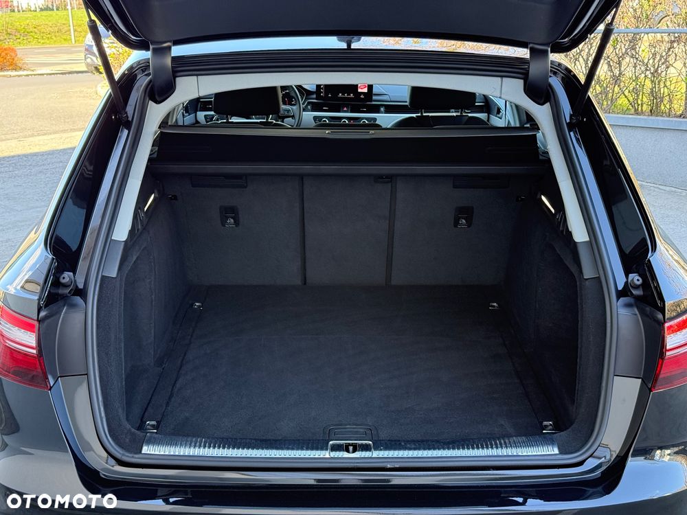 Audi A4 Avant 35 TFSI S tronic S line - 29