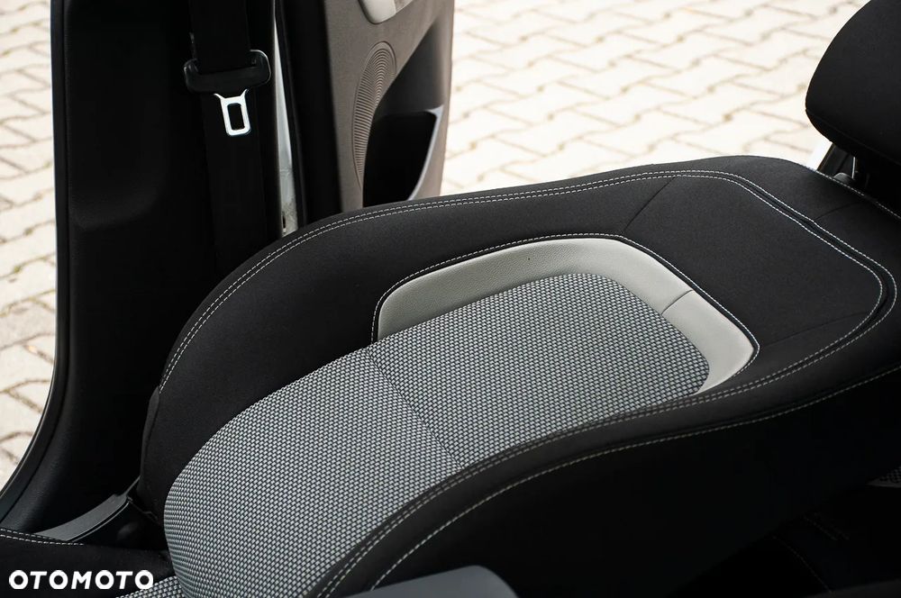 Kia Ceed - 39