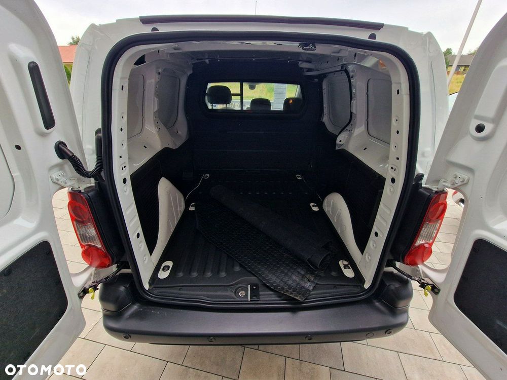 Peugeot Partner - 11
