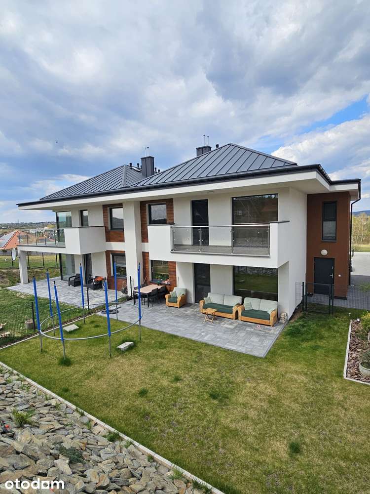 Apartament z ogródkiem