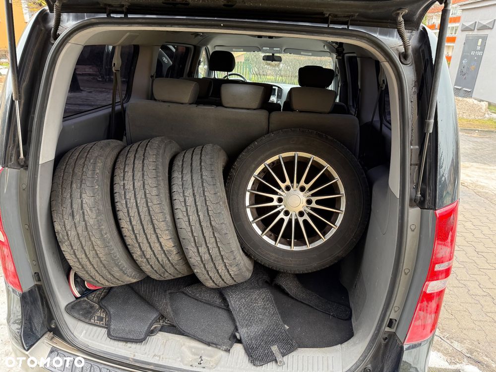 Hyundai H-1 2.5 CRDi Travel Comfort - 14