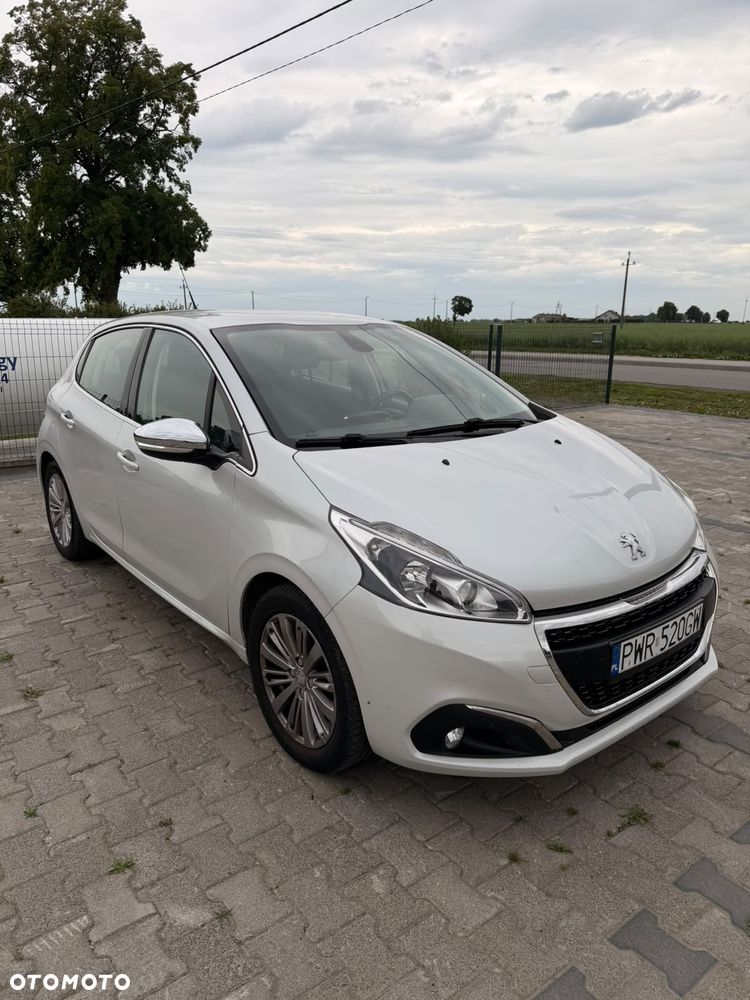 Peugeot 208 - 2